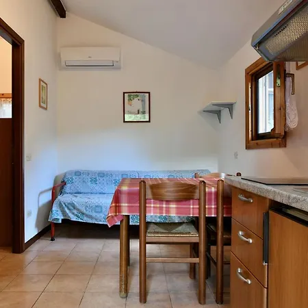 Via Delle Rose 38